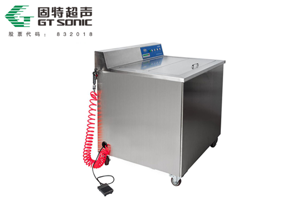 為什么要選擇專業超聲波清洗設備進行使用